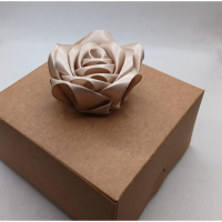 RIBBON ROSES LIGHT BROWN 40MM