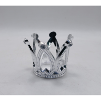 CROWN TINY SILVER (PLASTIC) 3*3*3.3